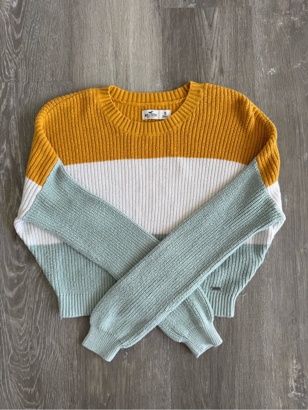 Hollister Mustard, White & Mint Colorblock Crewneck Sweater
